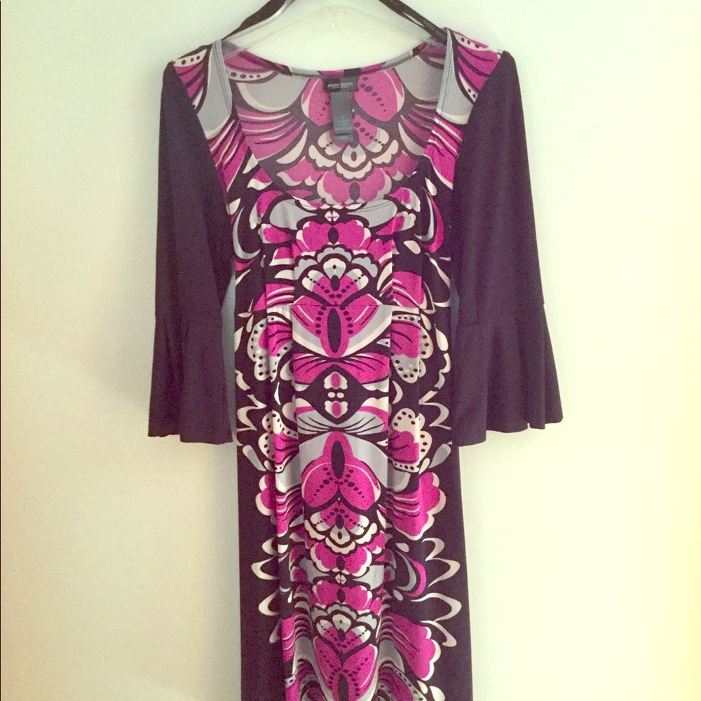 Bisou Bisou dress with ruffled sleeves
